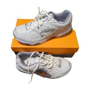 AVIA Women's White/Grey Walking Sneakers    9 Wide NIB